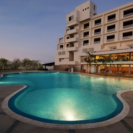 Hotel Seasons Rajkot Exterior foto